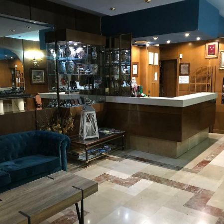 Hotel Reina Victoria Hellin Ngoại thất bức ảnh