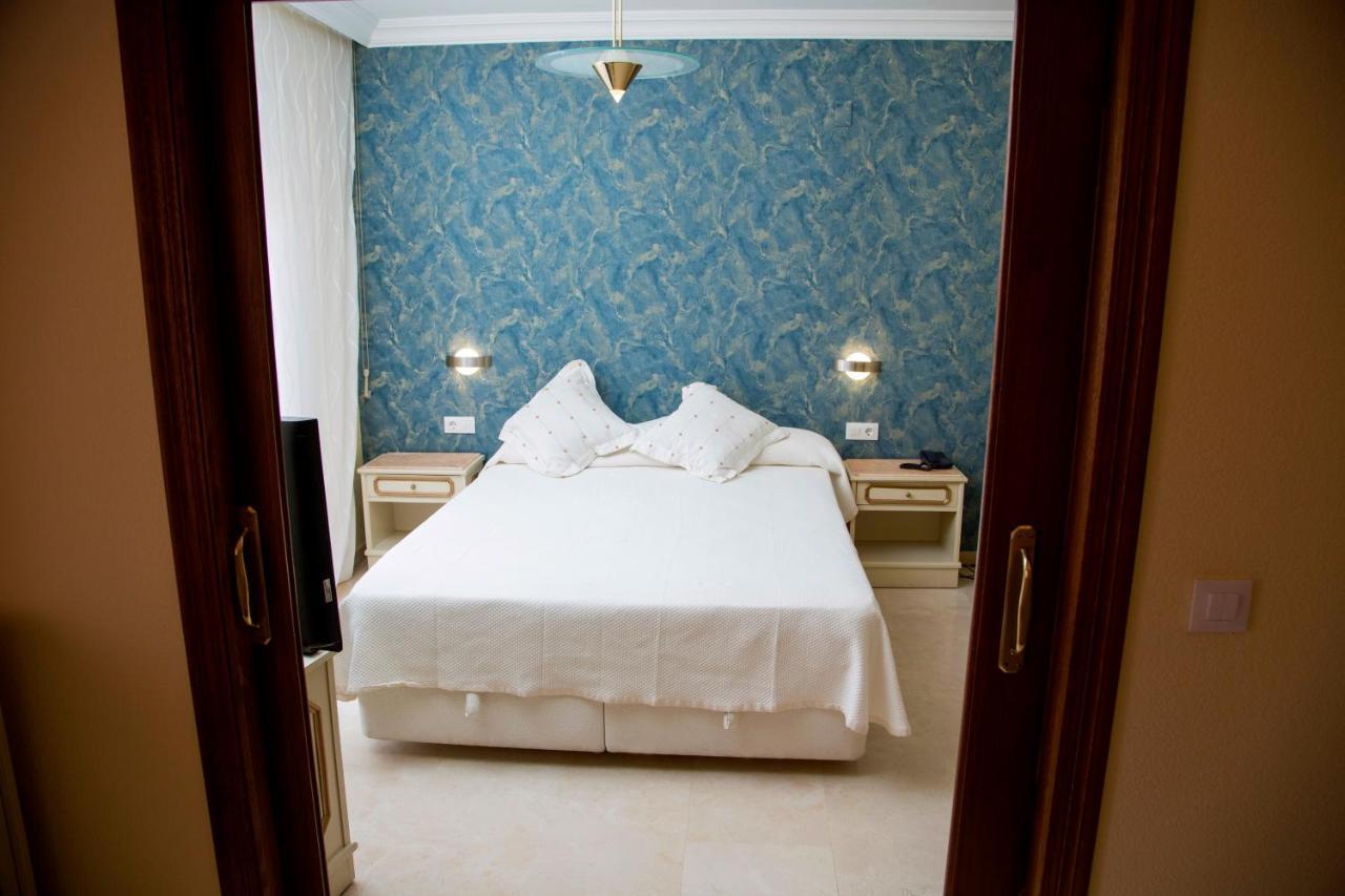 Hotel Reina Victoria Hellin Ngoại thất bức ảnh