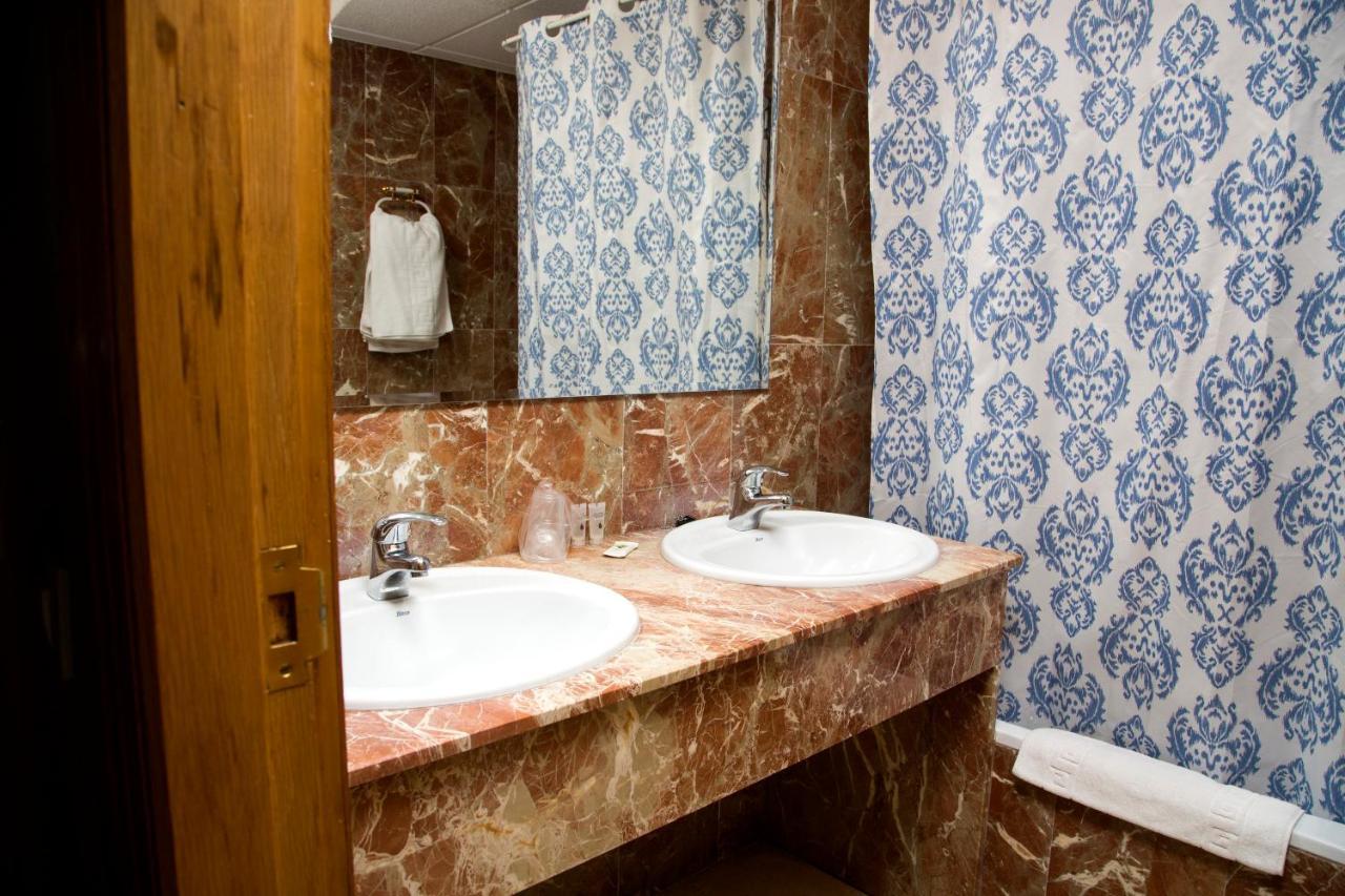 Hotel Reina Victoria Hellin Ngoại thất bức ảnh
