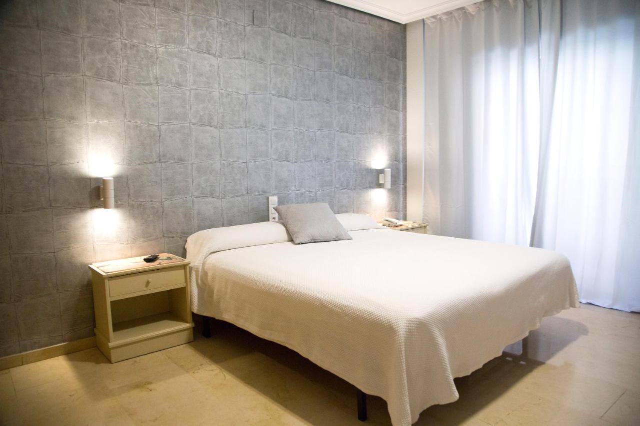 Hotel Reina Victoria Hellin Ngoại thất bức ảnh